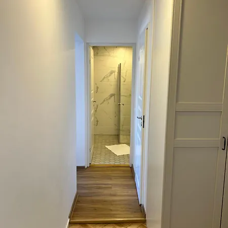 Apartament Residences Center *