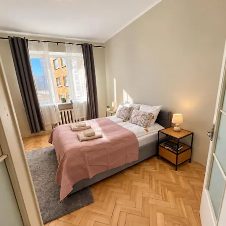 Residences Center Apartamento Tallin